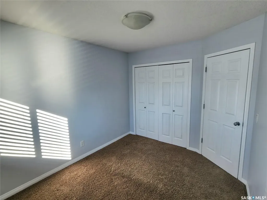 405 Lorne Street Regina SK S4R 2J5