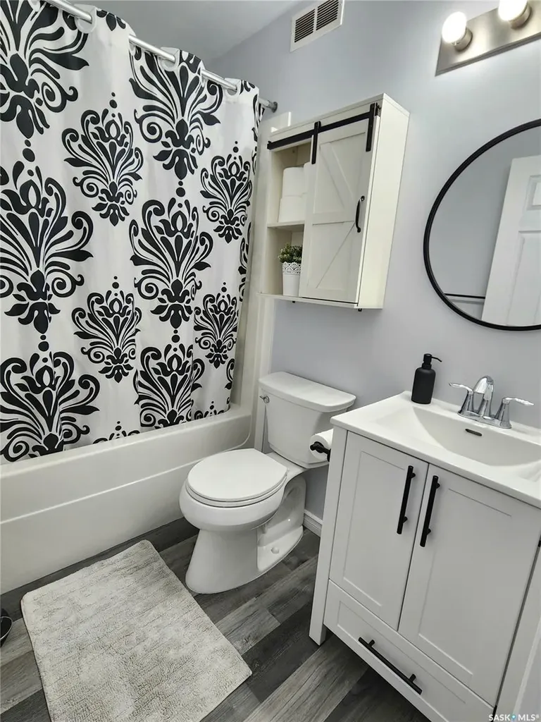 405 Lorne Street Regina SK S4R 2J5
