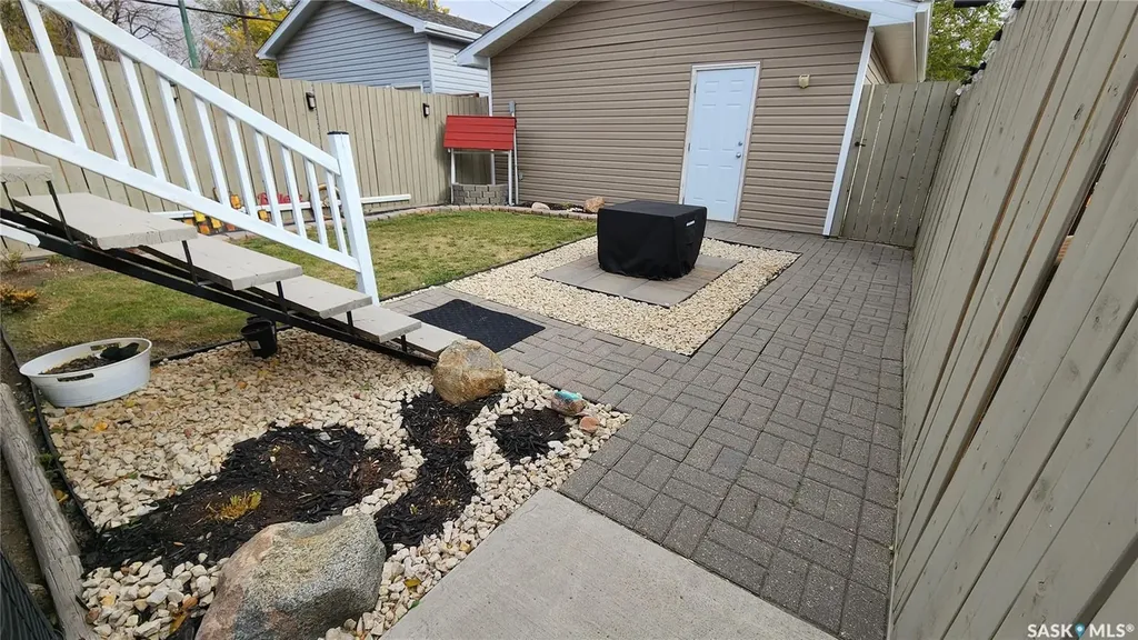 405 Lorne Street Regina SK S4R 2J5
