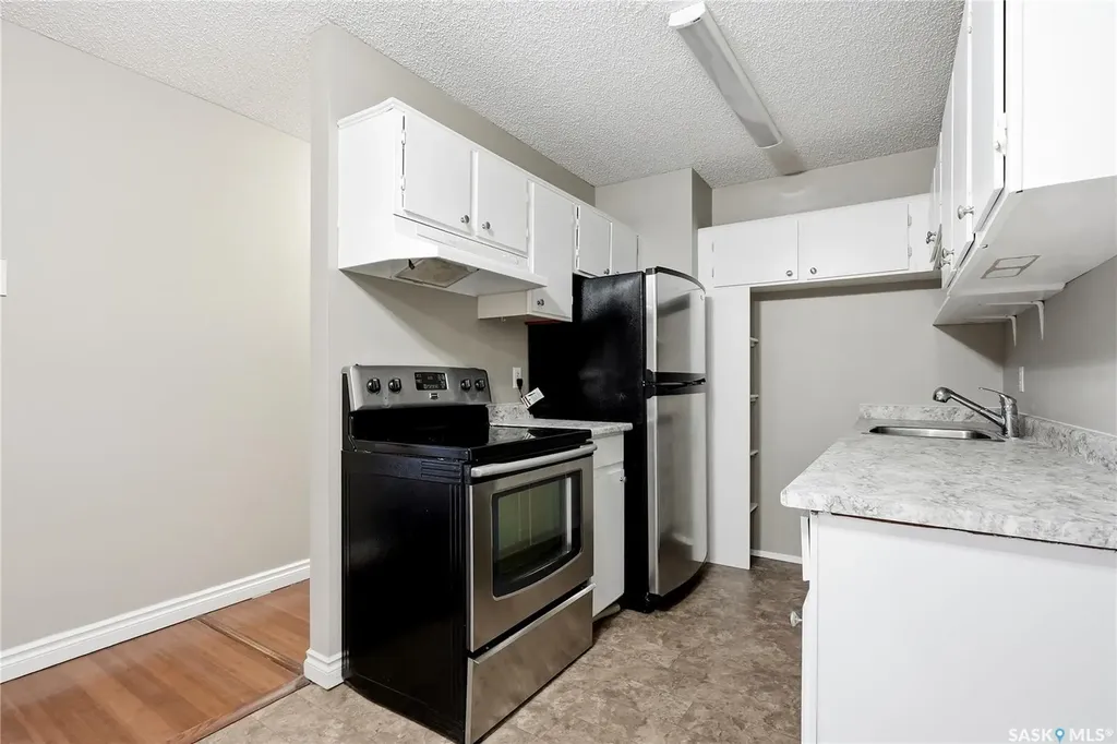 403 Tait Court Saskatoon SK S7H 5L3