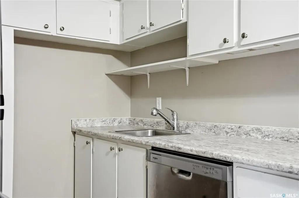 403 Tait Court Saskatoon SK S7H 5L3