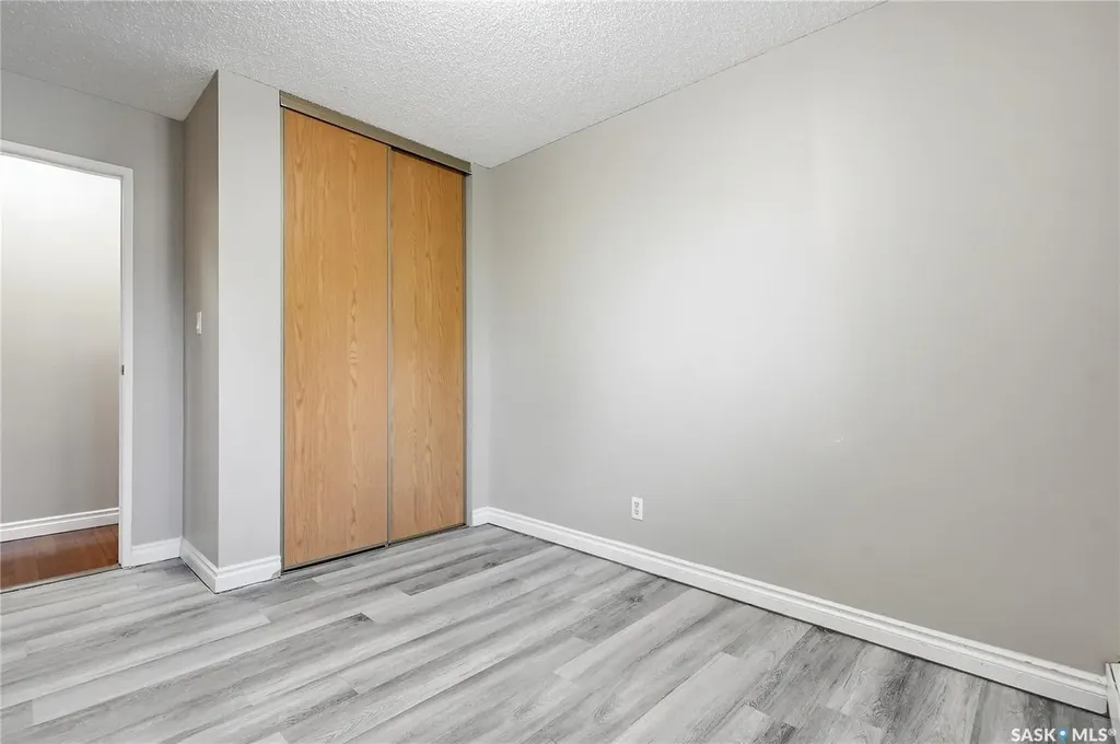 403 Tait Court Saskatoon SK S7H 5L3