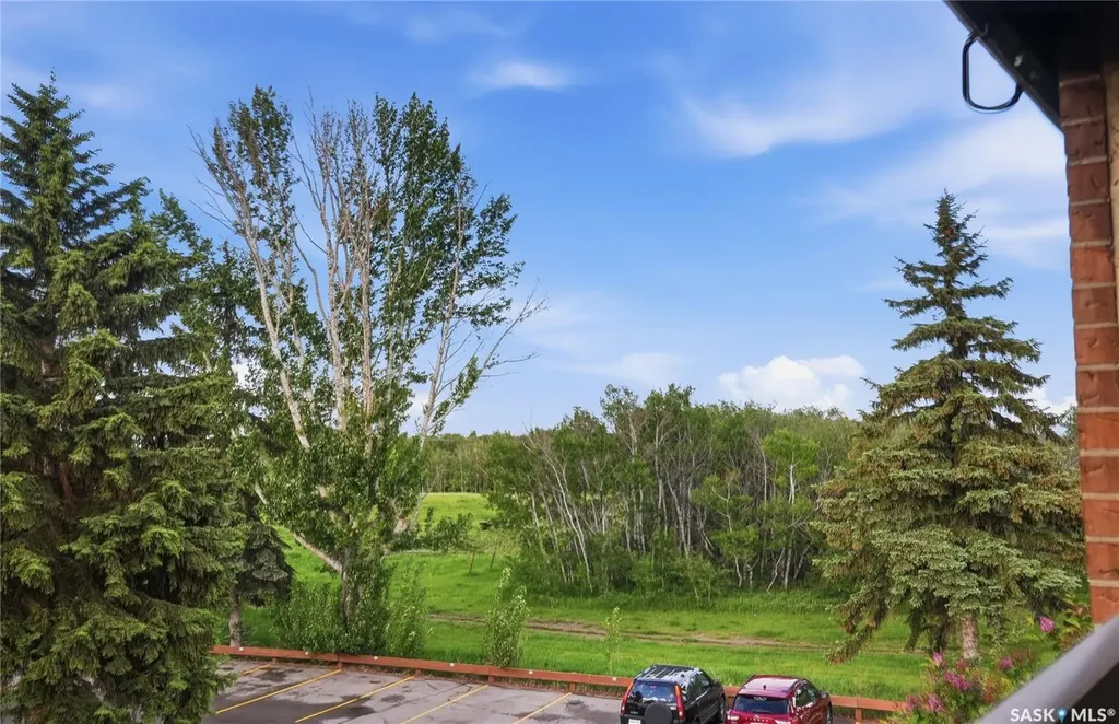 403 Tait Court Saskatoon SK S7H 5L3
