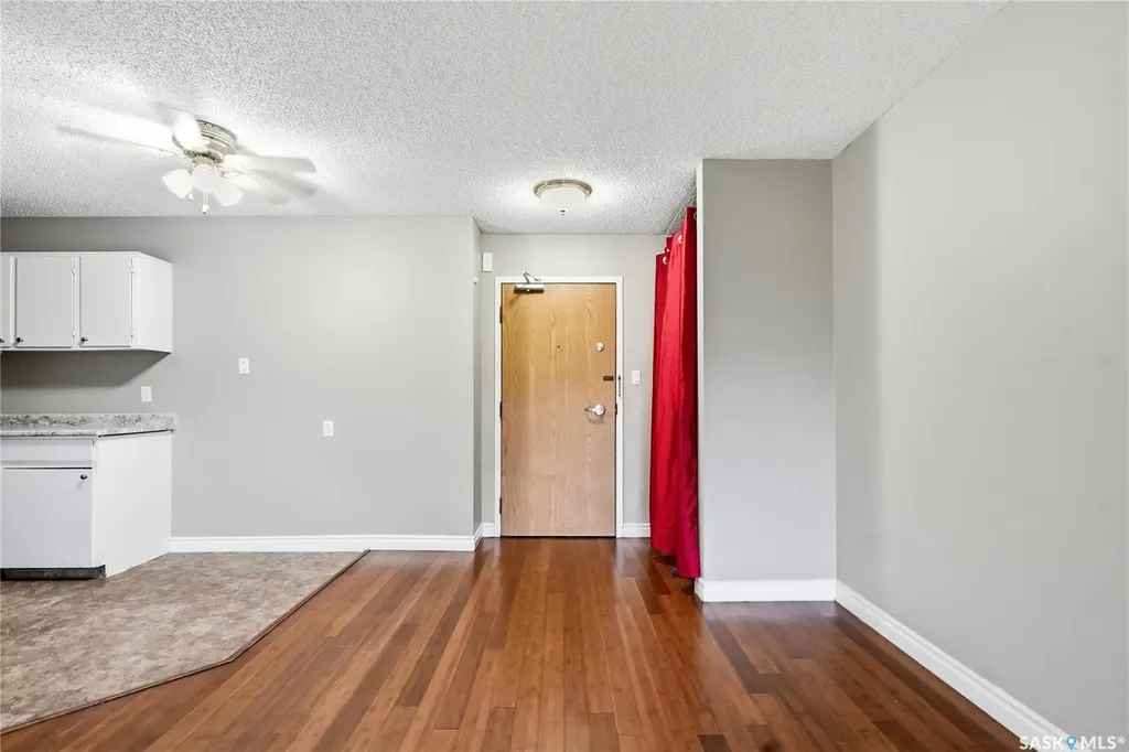 403 Tait Court Saskatoon SK S7H 5L3