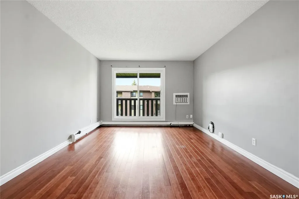 403 Tait Court Saskatoon SK S7H 5L3