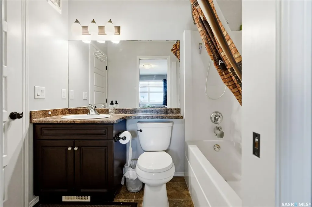 224 Langlois Way Saskatoon SK S7T 0L2
