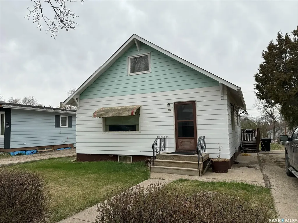 309 4th Avenue SW Eston SK S0L 1A0