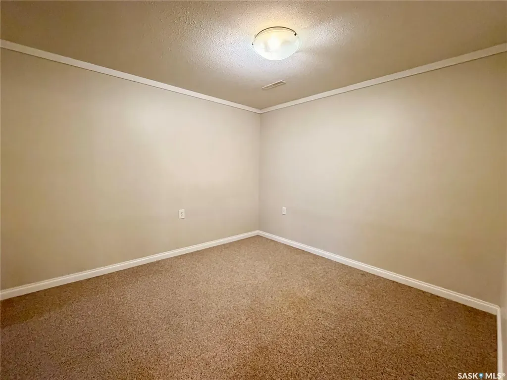 214 Fisher Crescent Saskatoon SK S7L 5C9