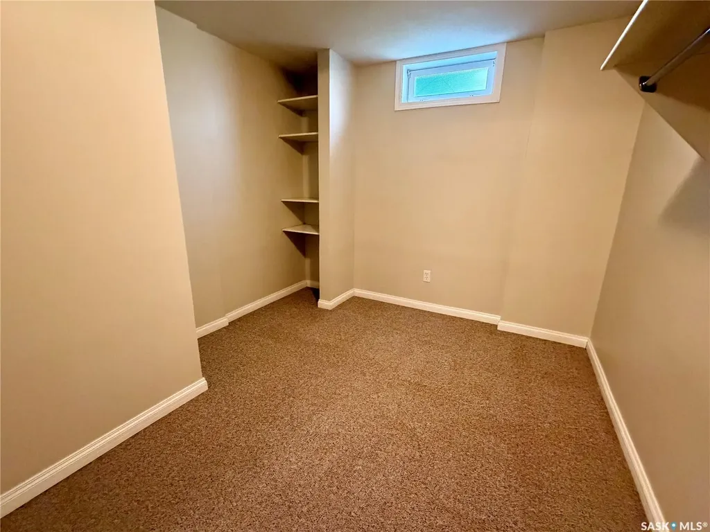 214 Fisher Crescent Saskatoon SK S7L 5C9