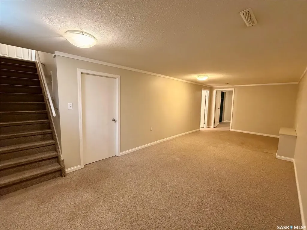214 Fisher Crescent Saskatoon SK S7L 5C9