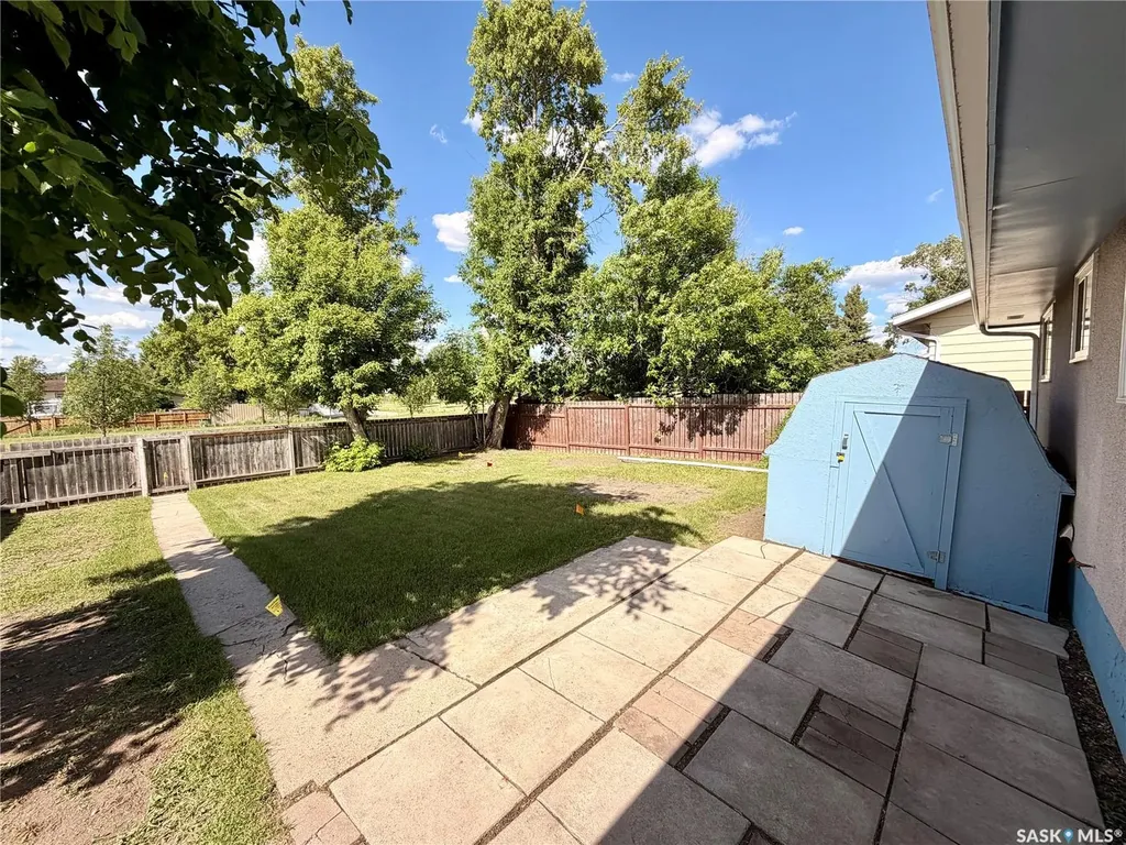 214 Fisher Crescent Saskatoon SK S7L 5C9