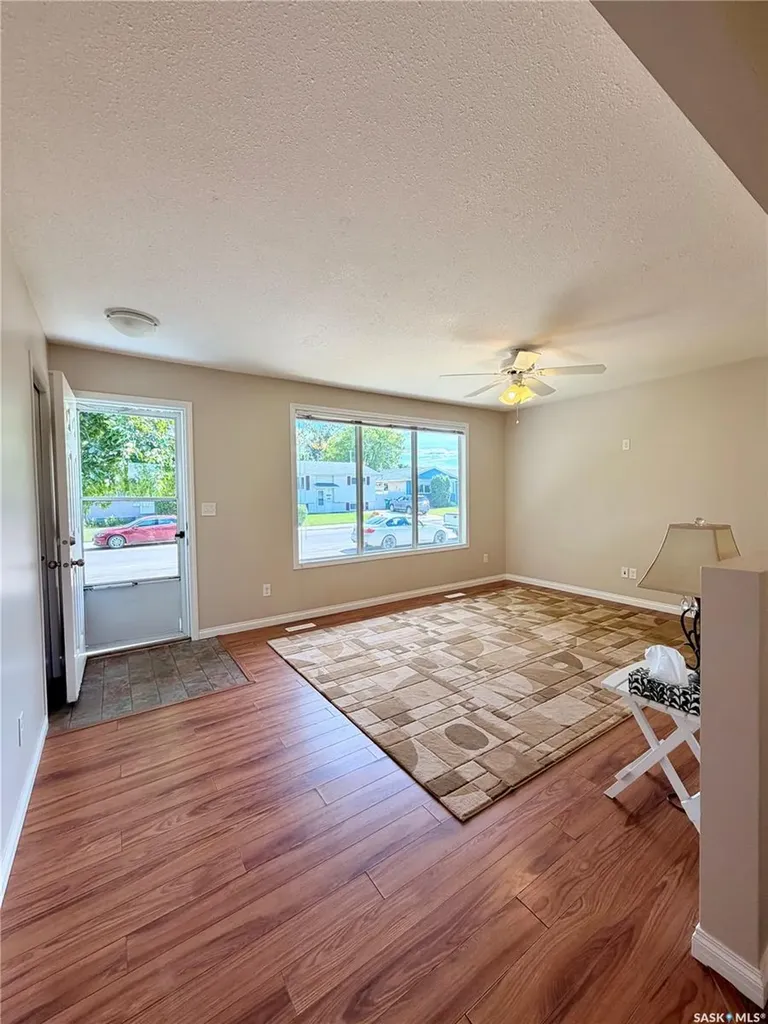 214 Fisher Crescent Saskatoon SK S7L 5C9