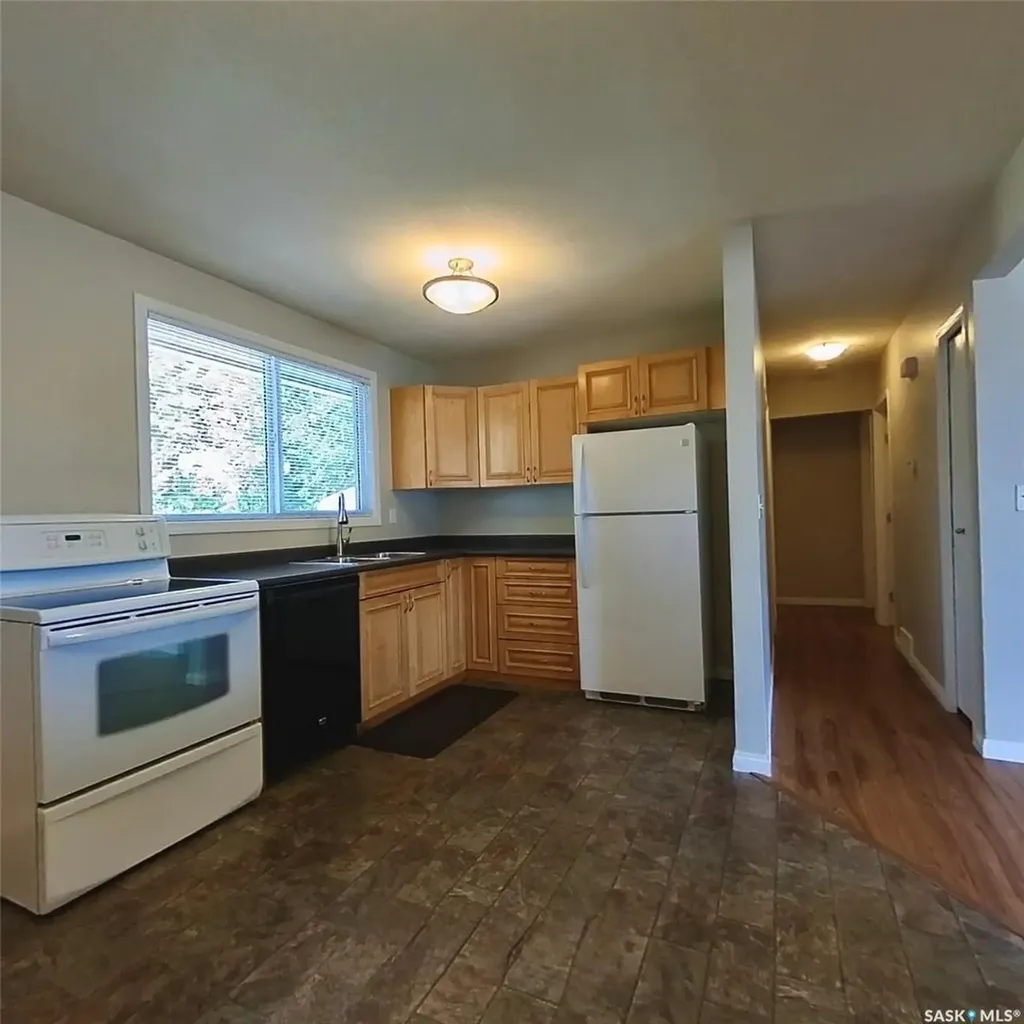 214 Fisher Crescent Saskatoon SK S7L 5C9