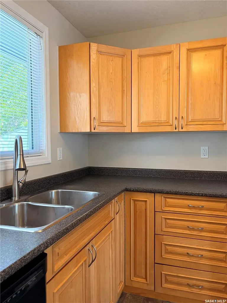 214 Fisher Crescent Saskatoon SK S7L 5C9