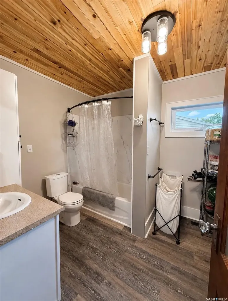 107 4th Avenue N Lucky Lake SK S0L 1Z0