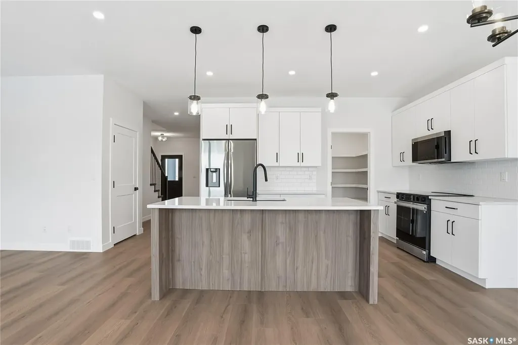 190 Doran Way Saskatoon SK S7V 0Z7