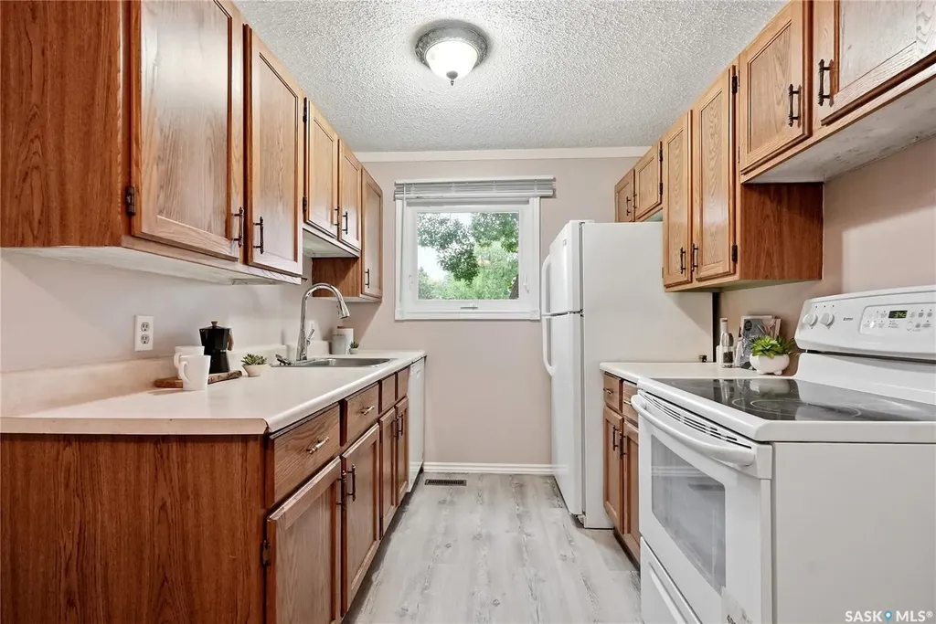 145 Sandy Court Saskatoon SK S7K 6P7