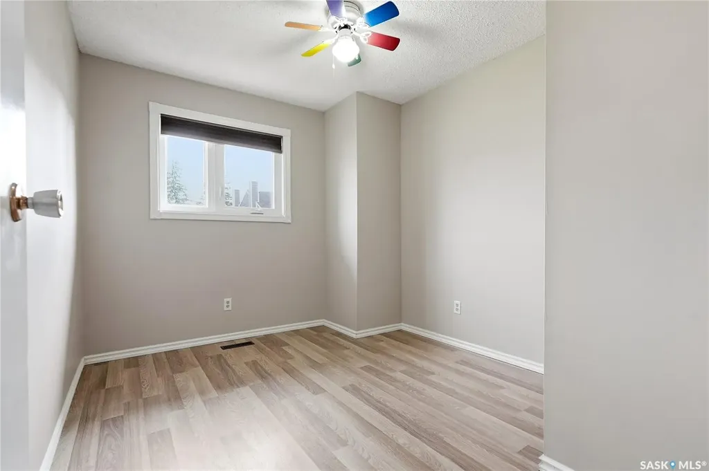 145 Sandy Court Saskatoon SK S7K 6P7