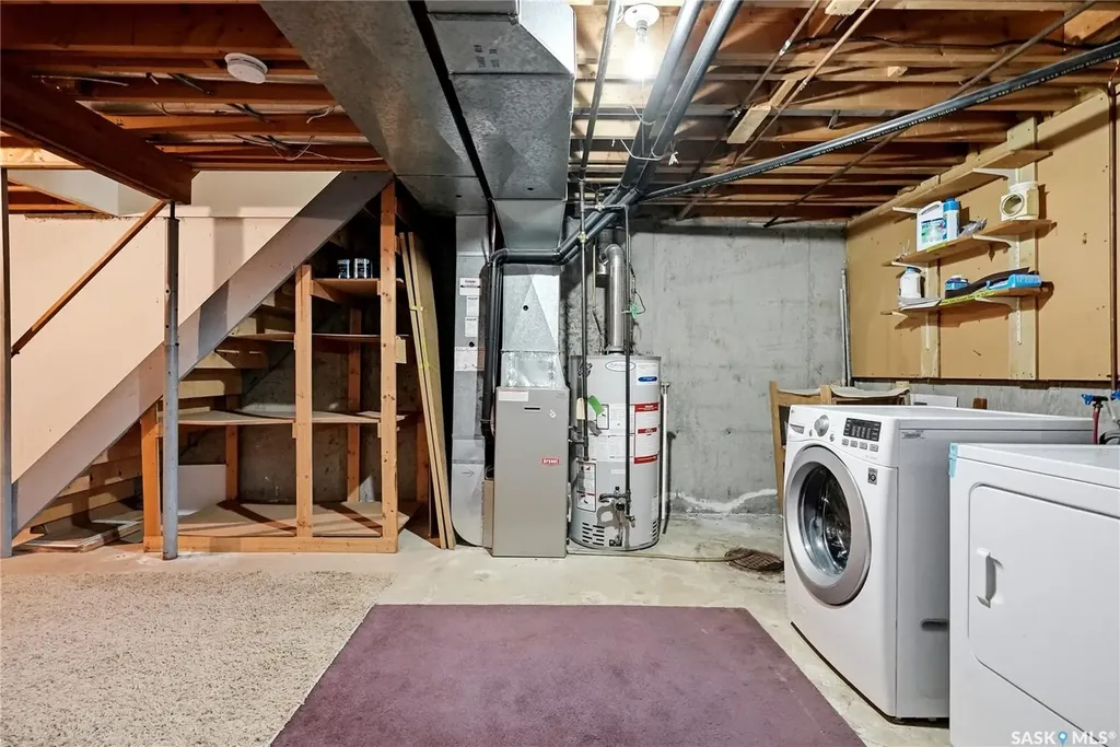 145 Sandy Court Saskatoon SK S7K 6P7