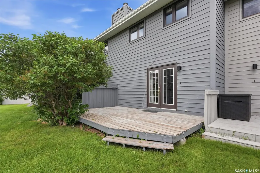 145 Sandy Court Saskatoon SK S7K 6P7