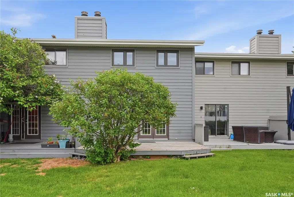 145 Sandy Court Saskatoon SK S7K 6P7