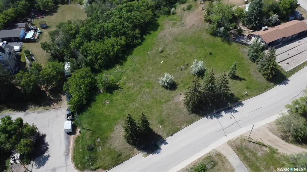 325 James Street S Lumsden SK S0G 3C0