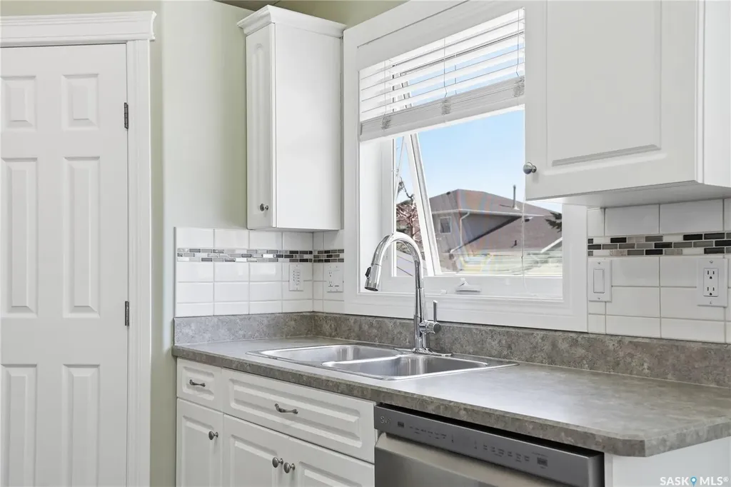 511 Pobran Crescent Saskatoon SK S7S 1L4