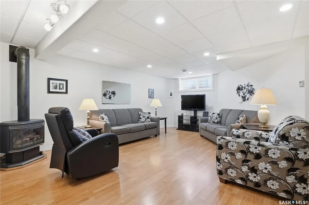 511 Pobran Crescent Saskatoon SK S7S 1L4