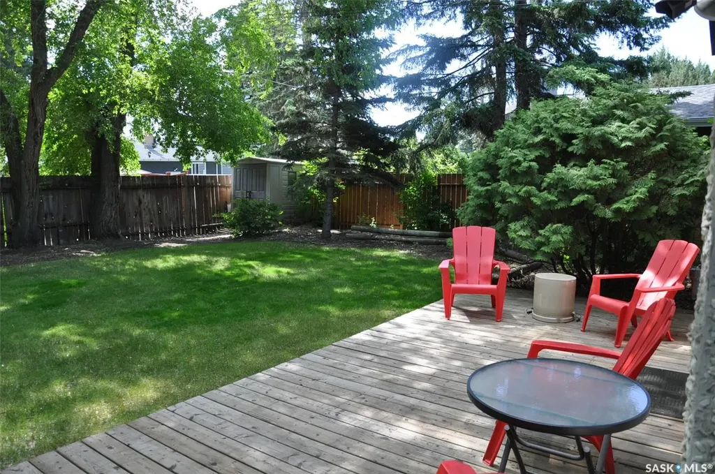 1 Maclean Crescent Saskatoon SK S7J 2R6