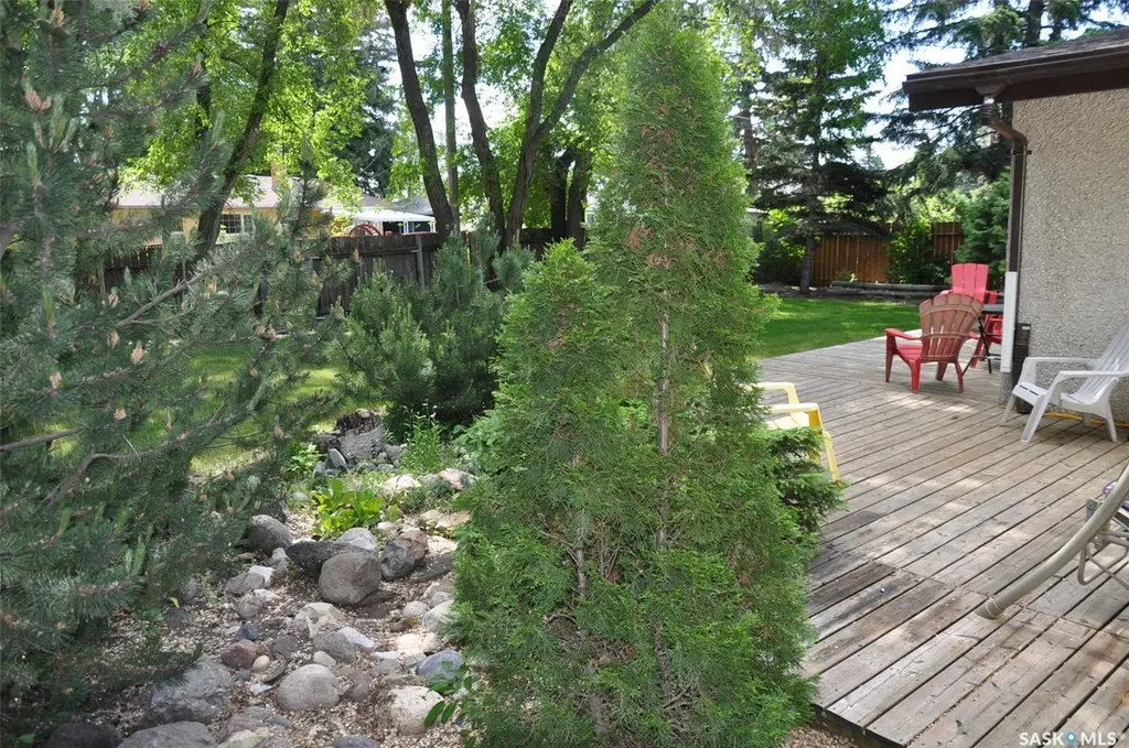 1 Maclean Crescent Saskatoon SK S7J 2R6