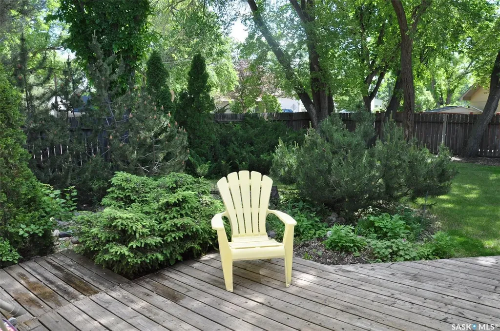 1 Maclean Crescent Saskatoon SK S7J 2R6