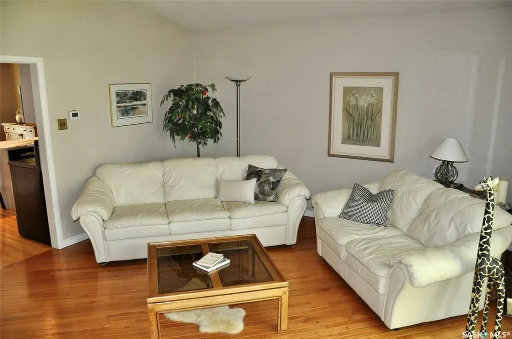 1 Maclean Crescent Saskatoon SK S7J 2R6