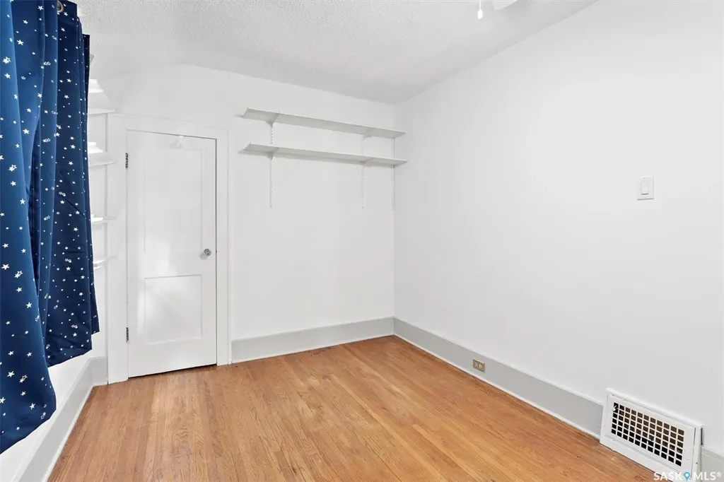 811 9th Avenue N Saskatoon SK S7K 2Z1