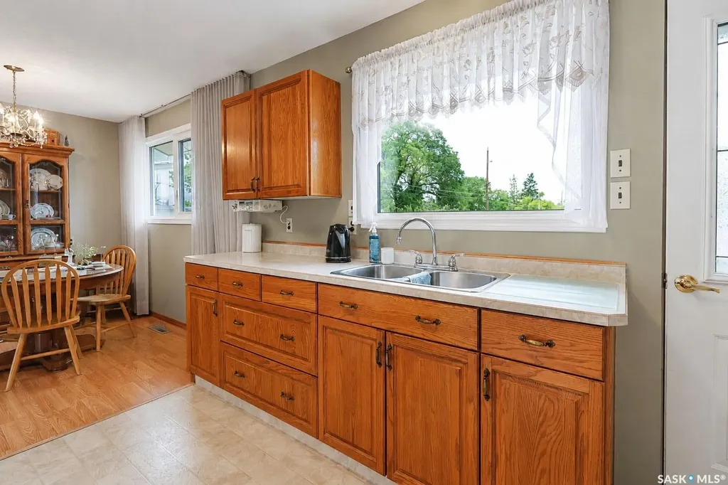 626 22nd Street E Prince Albert SK S6V 1P1