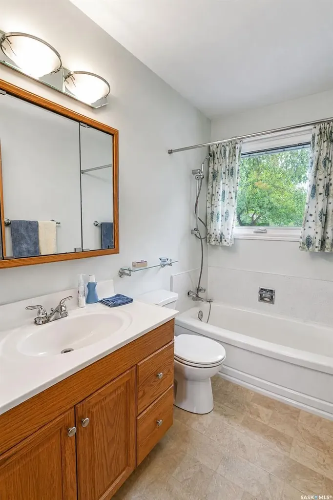 626 22nd Street E Prince Albert SK S6V 1P1