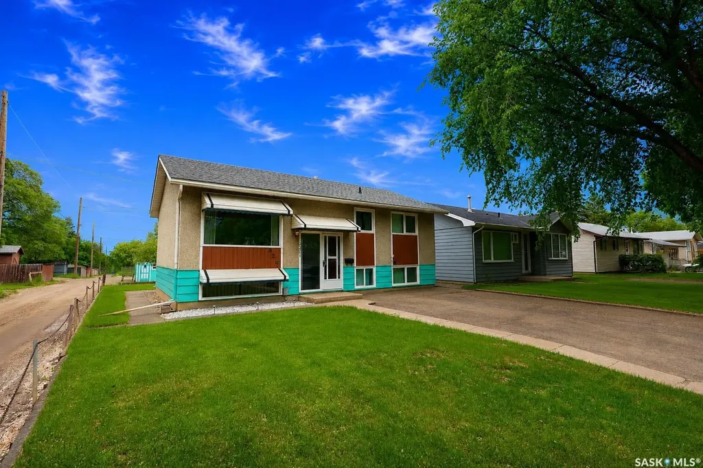 626 22nd Street E Prince Albert SK S6V 1P1