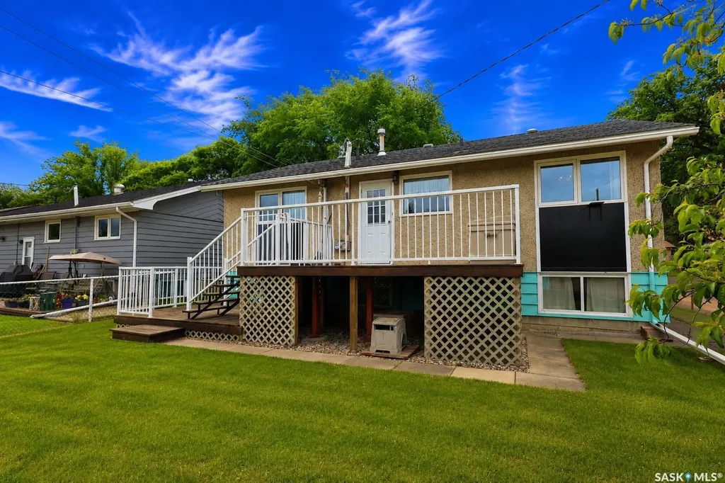 626 22nd Street E Prince Albert SK S6V 1P1