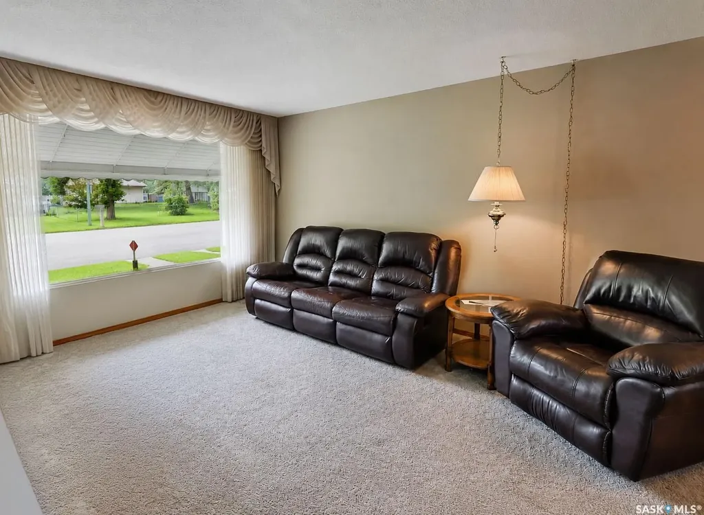 626 22nd Street E Prince Albert SK S6V 1P1