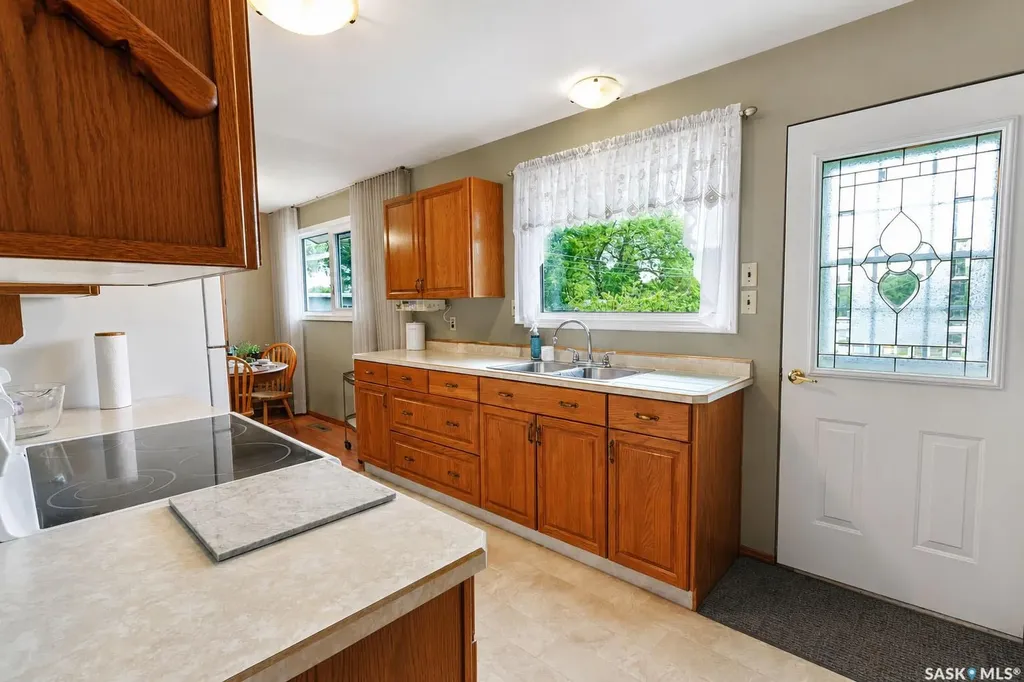 626 22nd Street E Prince Albert SK S6V 1P1
