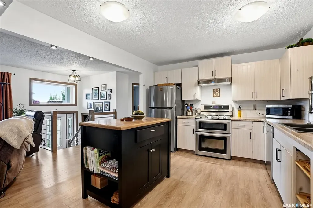 447 Ball Way Saskatoon SK S7K 6E6