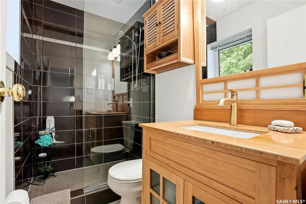 447 Ball Way Saskatoon SK S7K 6E6