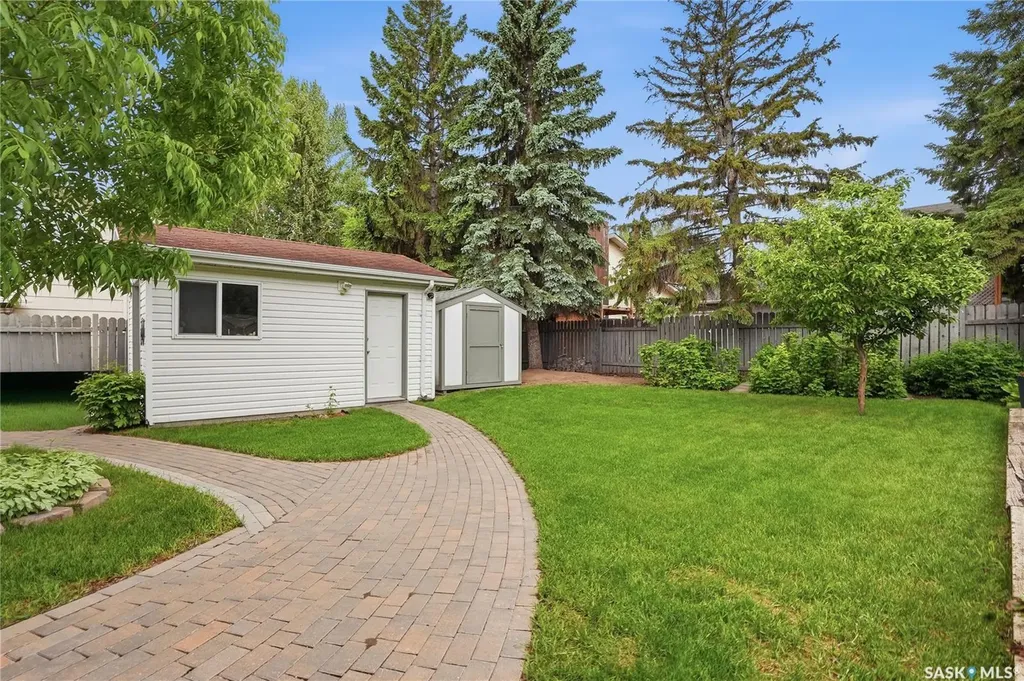 447 Ball Way Saskatoon SK S7K 6E6