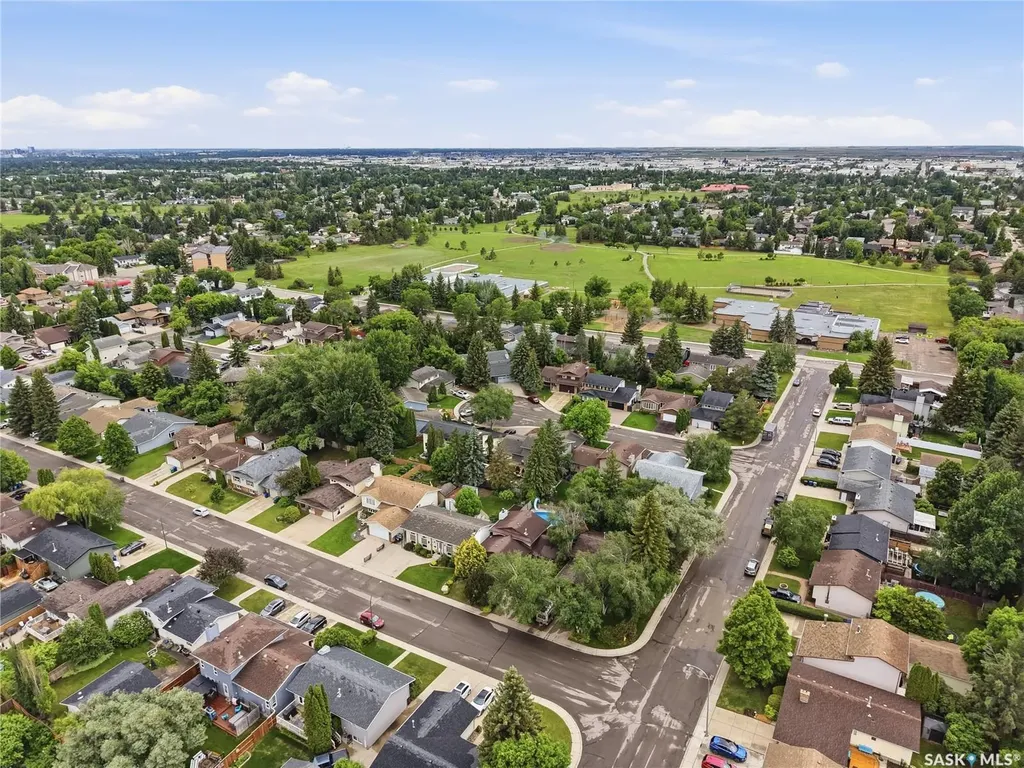 447 Ball Way Saskatoon SK S7K 6E6