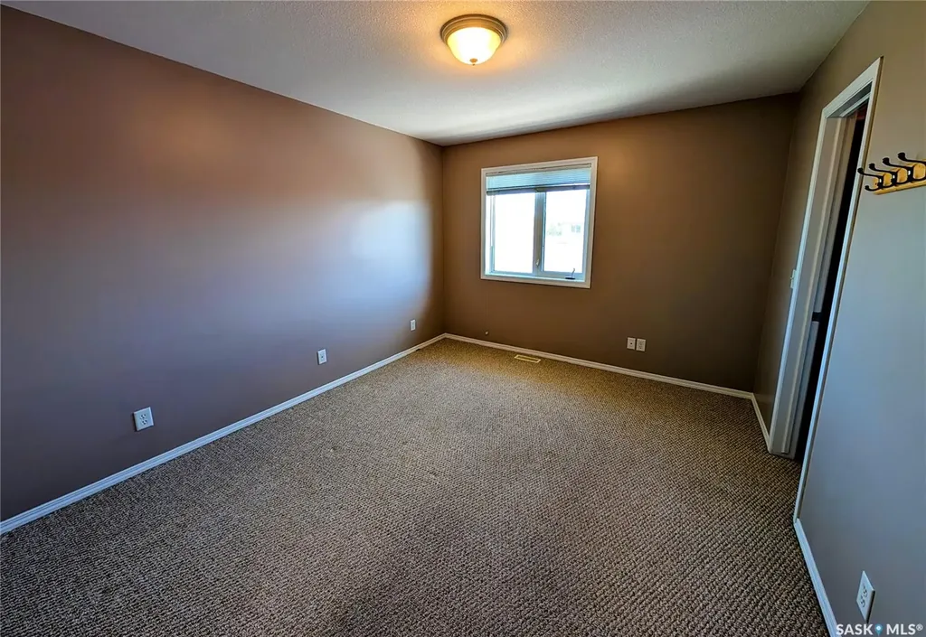 4068 Buckingham Drive E Regina SK S4V 3A9