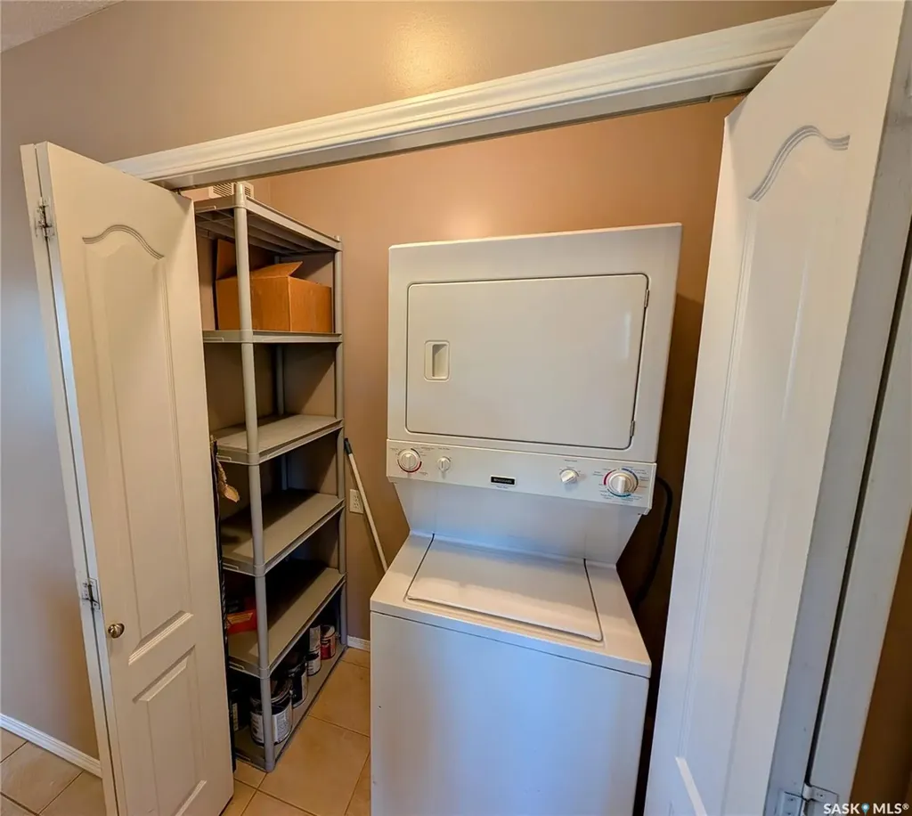 4068 Buckingham Drive E Regina SK S4V 3A9