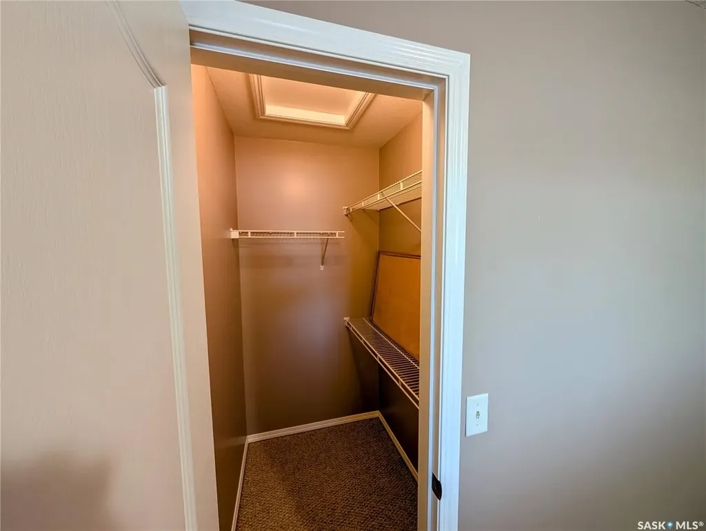 4068 Buckingham Drive E Regina SK S4V 3A9