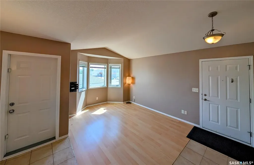 4068 Buckingham Drive E Regina SK S4V 3A9