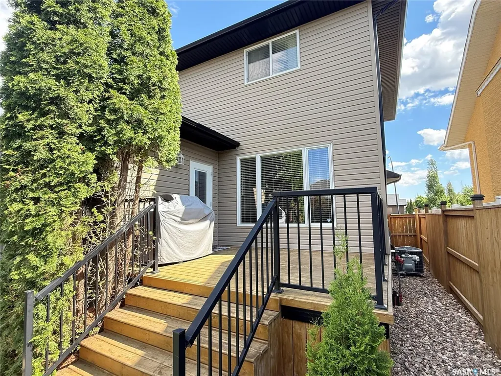 1510 Shepherd Crescent Saskatoon SK S7W 0B6