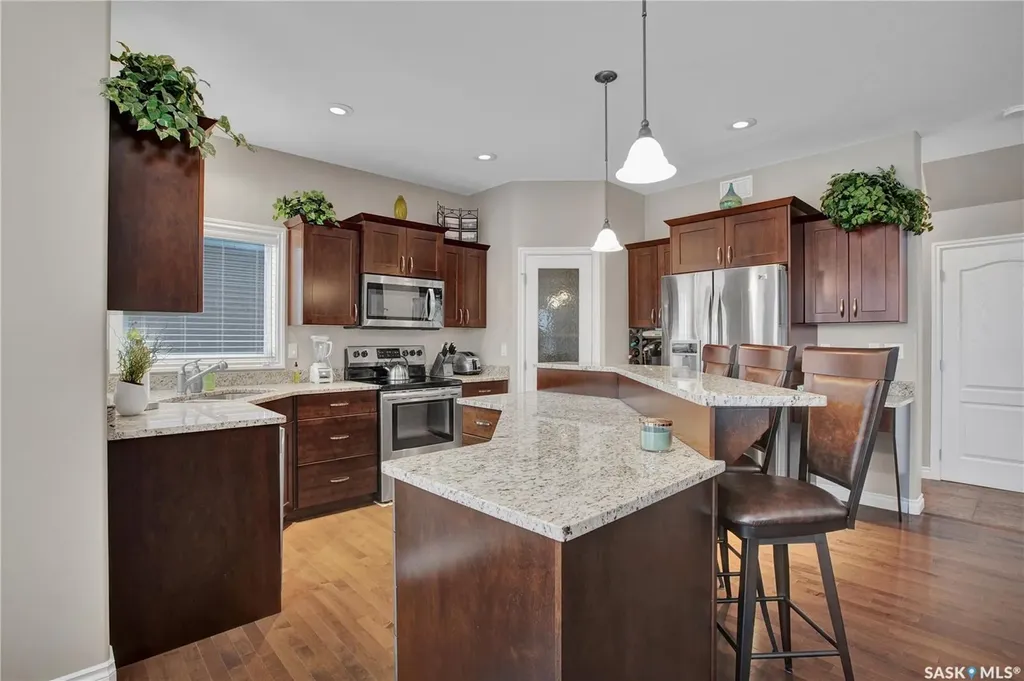 1510 Shepherd Crescent Saskatoon SK S7W 0B6