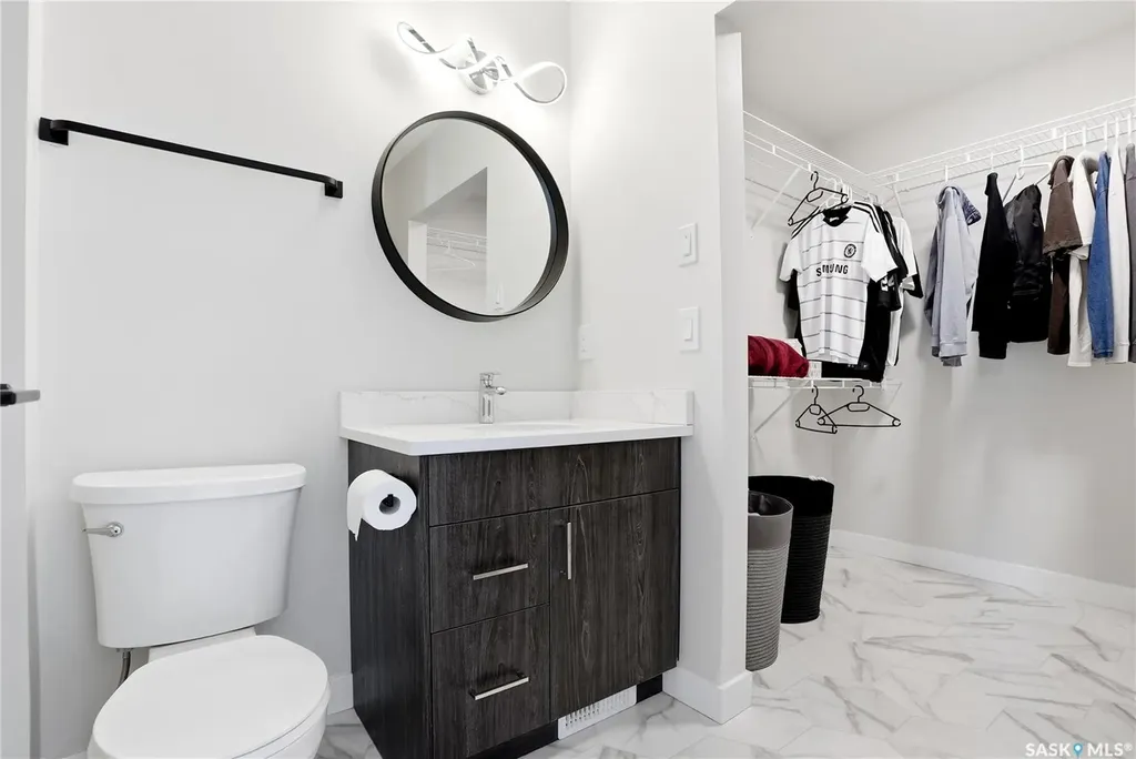 631 Brighton Gate Saskatoon SK S7V 0T4